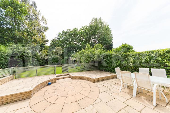 A Beautiful double receptioned 4 bedroom house in the hampstead suburbs Brim Hill, Hampstead Garden Suburb 